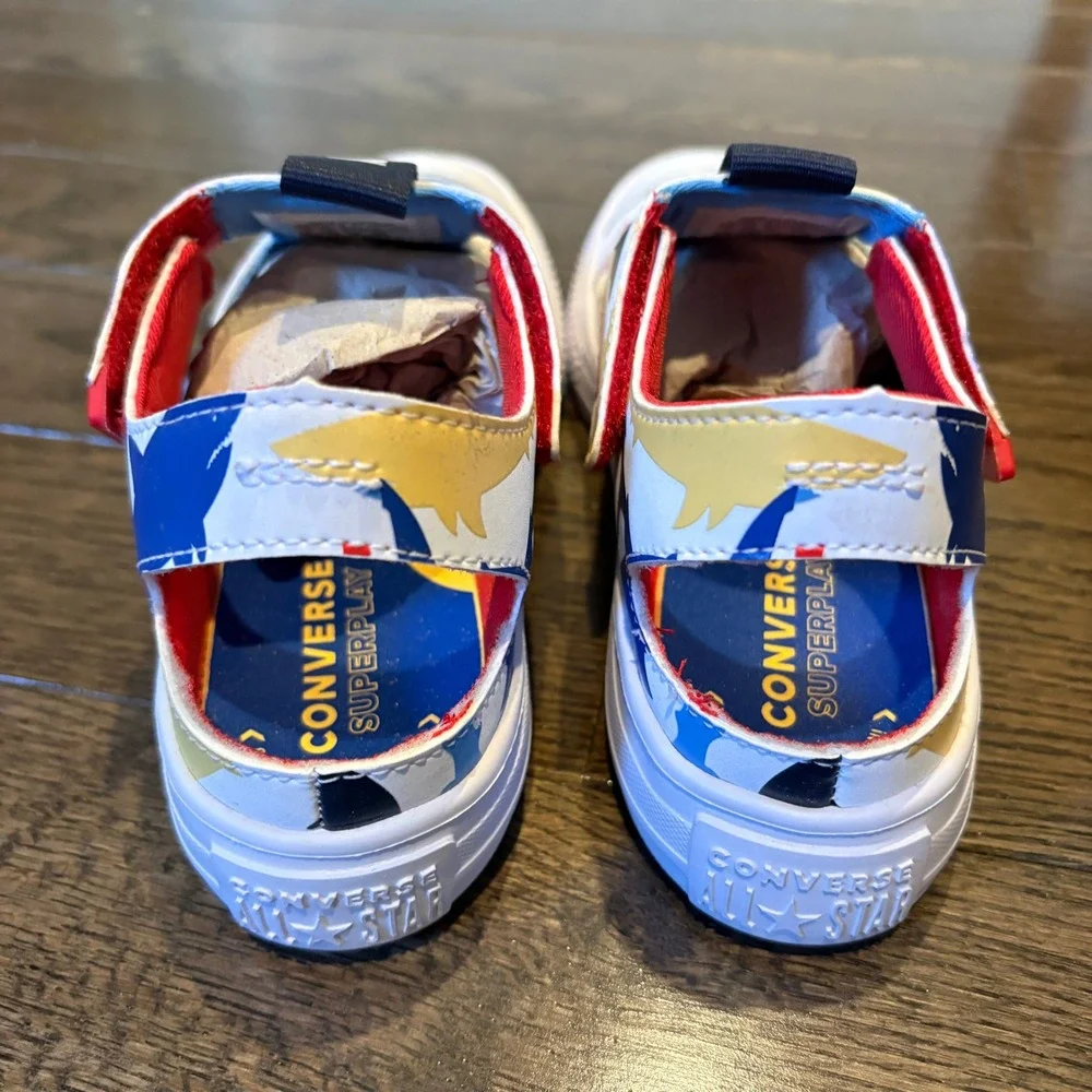 Converse All‎ Star Superplay Shark Print Sandals Kids Size 1 White Red Blue